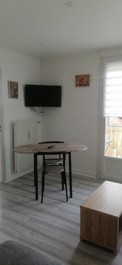 Appartement Avec Balcon Et Parking Prive Ροάν Εξωτερικό φωτογραφία
