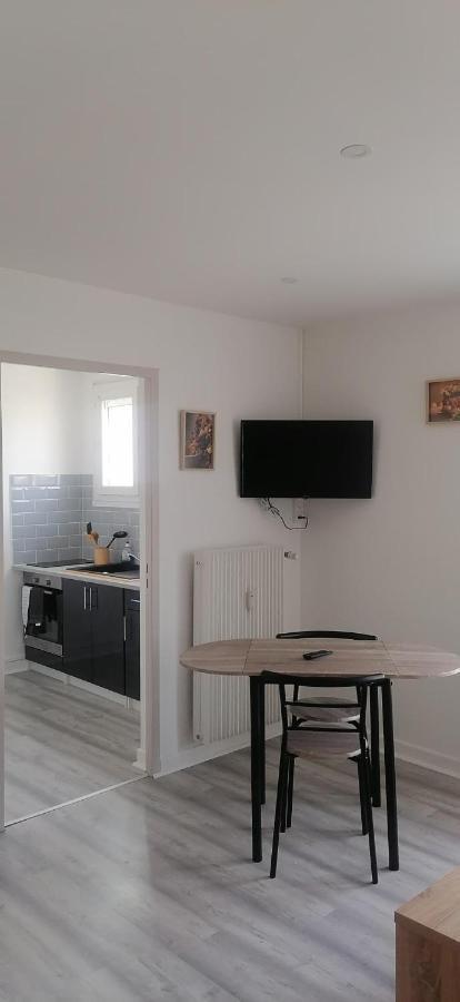 Appartement Avec Balcon Et Parking Prive Ροάν Εξωτερικό φωτογραφία